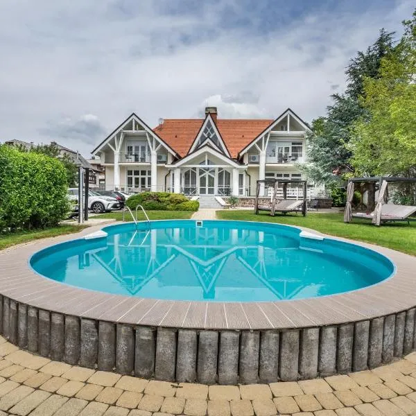 Hotel Clariss, khách sạn ở Balatonalmádi