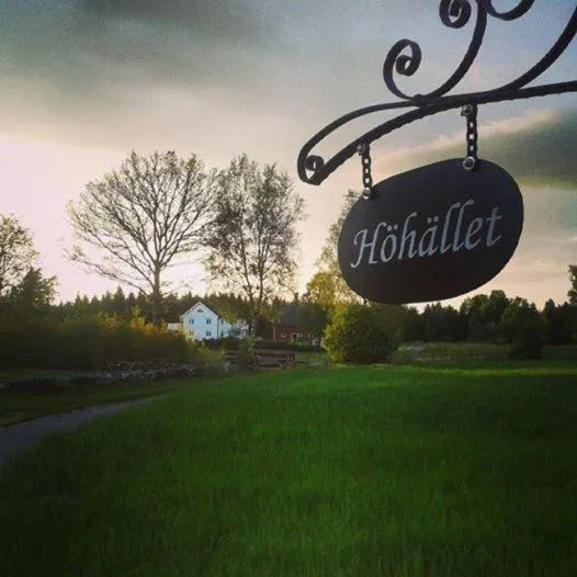 Höhällets Lantliga Rum, hotel v destinaci Värnamo