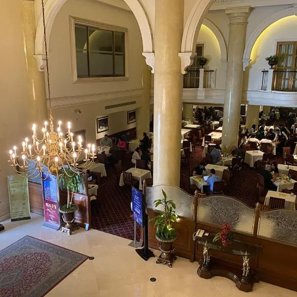 Safi Royal Luxury Centro, hotel in Monterrey