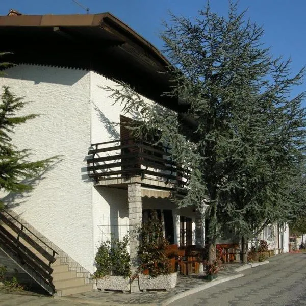 Turistična kmetija Birsa, khách sạn ở Dobravlje