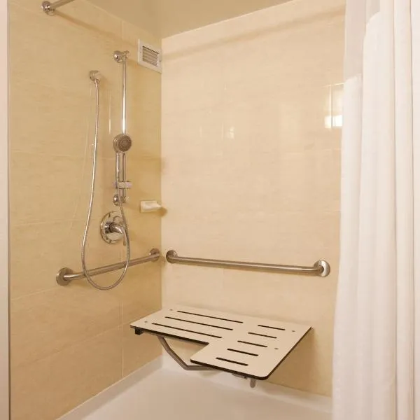 Holiday Inn Vancouver-Centre Broadway by IHG, viešbutis Vankuveryje