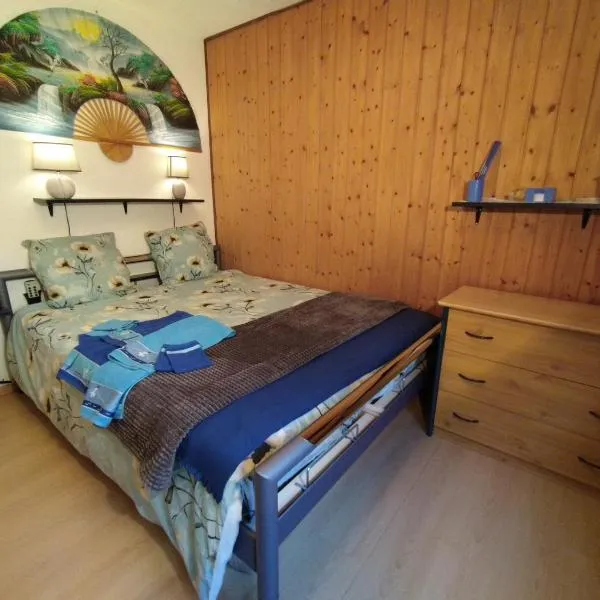 Chez l'Eveline Chambre Tortue, hotel v destinácii Les Bois
