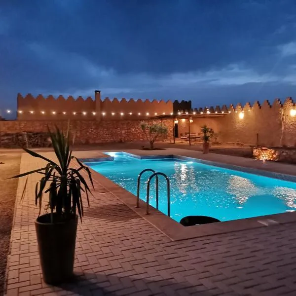Ksar Montana Gîtes, Chambres piscine, hotel in Taforhalt
