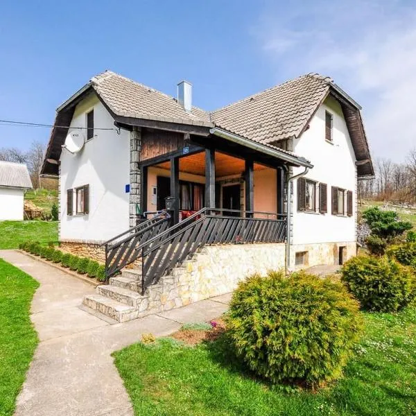 House Marica, hotel a Poljanak