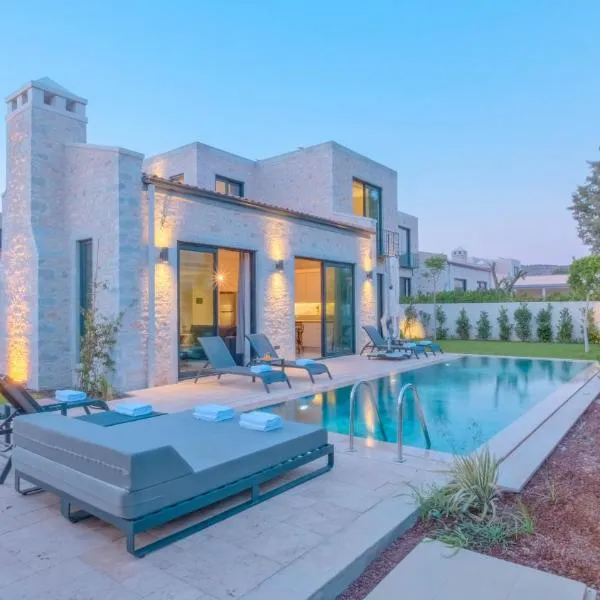 Bodrum Ortakent Luxury Private Villa with Pool, khách sạn ở Bodrum City