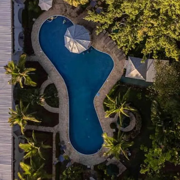 Lovely Condo near monkey habitat and beach、ケポスのホテル