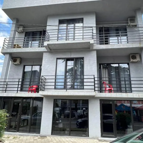 Guest House Nikola, hotel v destinaci Kobuleti