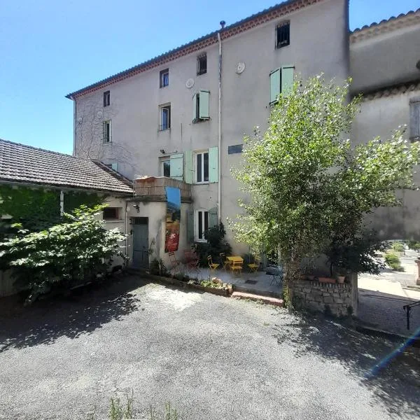 LE PRIEURE, hotel en Saint-Florent-sur-Auzonnet