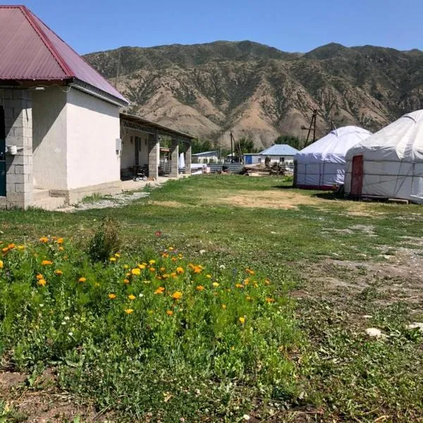 Zhaksylyk_guesthouse, hotel in Saty