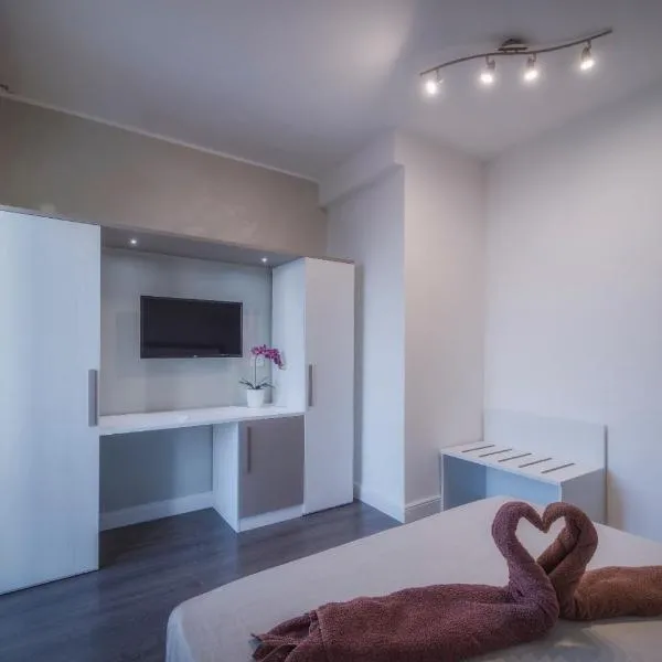 B&B "La Vista Preziosa" Rooms، فندق في غالّيبولي