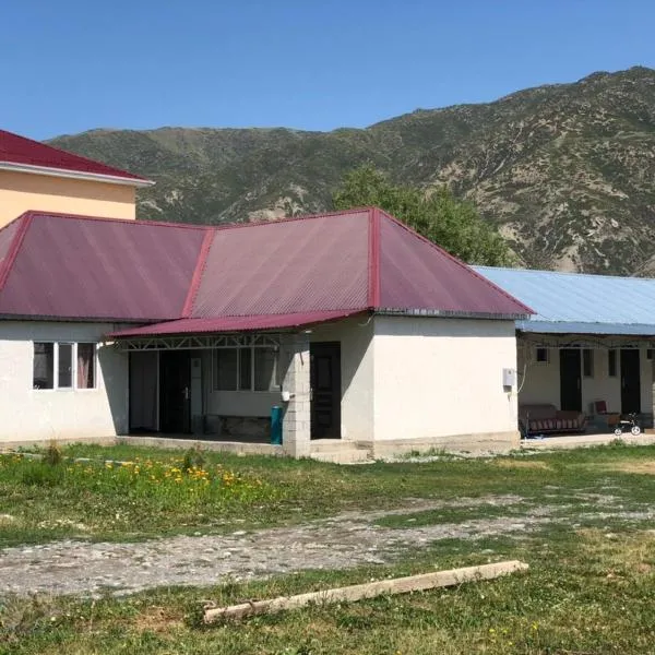 "Toresha"guesthouse, hotel in Saty
