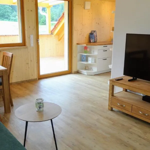 WaldBlick im Happy Allgäu - Wohnung mit großer Dachterrasse, hotel in Leutkirch im Allgäu