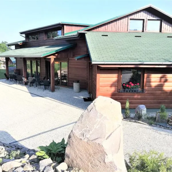 Penzión u Coľa, hotel di Prievidza
