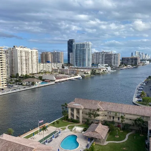 Studio apartment with an incredible view- 14, hotel di Hallandale Beach