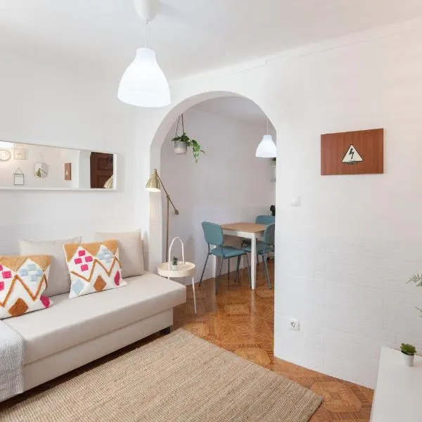 FLH Typical Alfama Apartment