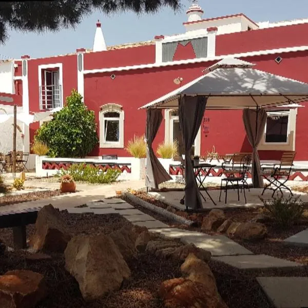 Guest House Almeixar, hotell i Almancil