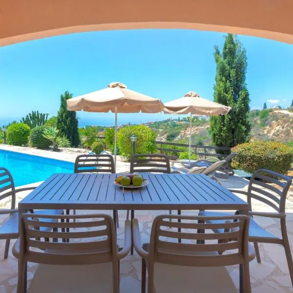 Resitour - Perneri Three Bedroom Villas, hotel en Tala