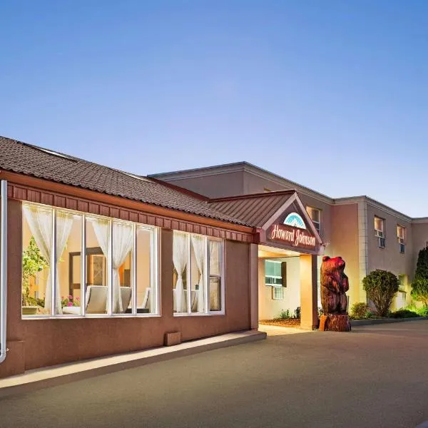 Howard Johnson by Wyndham Gravenhurst、グレイブンハーストのホテル