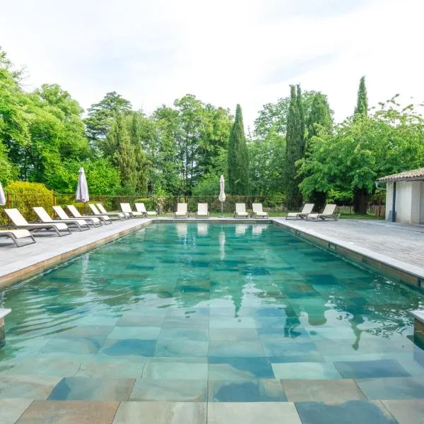 Hôtel & SPA Ventoux Provence "Domaine des Tilleuls", hotel v destinaci Malaucène