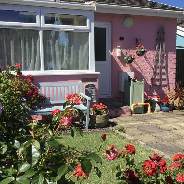Gower Bungalow Mumbles, hotel in The Mumbles