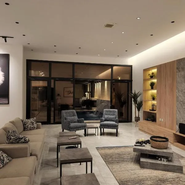 شاليه فاخر جداً جداً وخاص, hotel in Riyadh