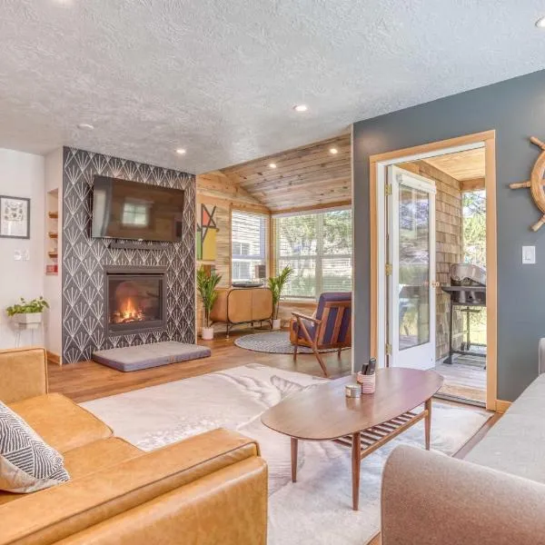 Nautical by Nature - Meredith Lodging, hotel in Pacific City