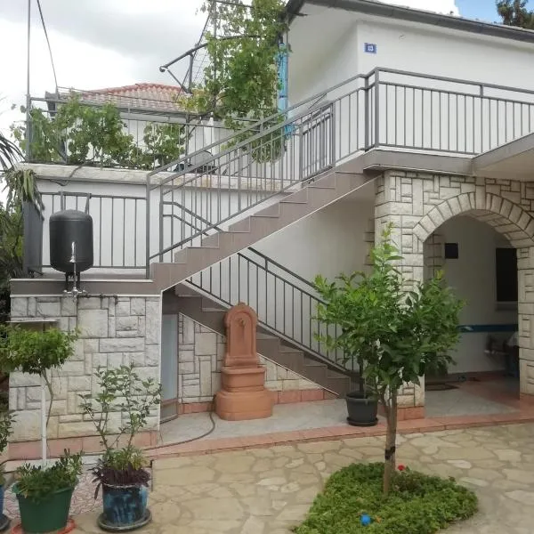 Apartment Hajduk, hotel v destinaci Starigrad-Paklenica