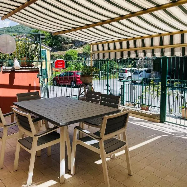 Beds house, pace e tranquillità a 5 min dal mare.., hotel v destinaci Avegno