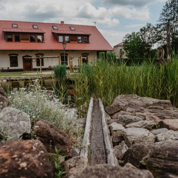 Penzion U Skutilů, hotel v destinaci Pilníkov