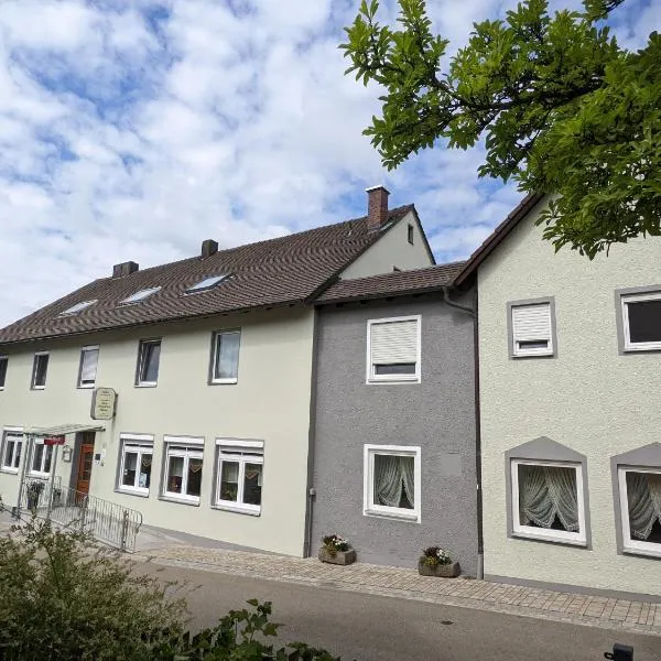 Zum Schwarzen Bären, hotel v destinaci Vohenstrauß