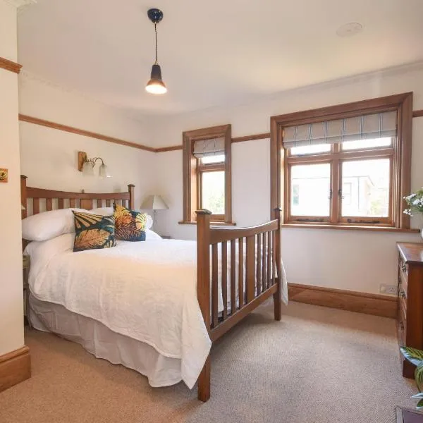 Unique period one bedroom house in Colchester, hotel in Colchester
