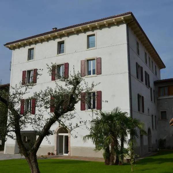 Palazzo Oltre, hotel in Arco