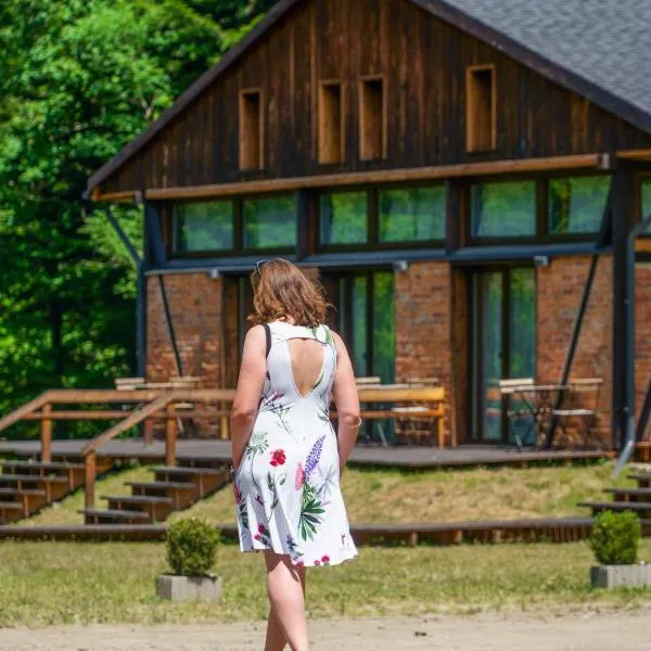 Novosiele Lifestyle Apartments - nad górską rzeką - Strefa relaksu sauna jacuzzi - Bieszczady, hotel v destinaci Bystre