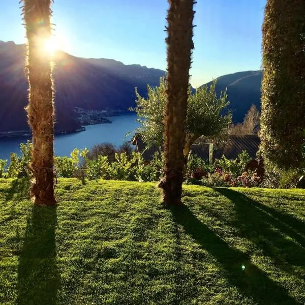 Single family house with lake view in Carona, hotel in Lugano