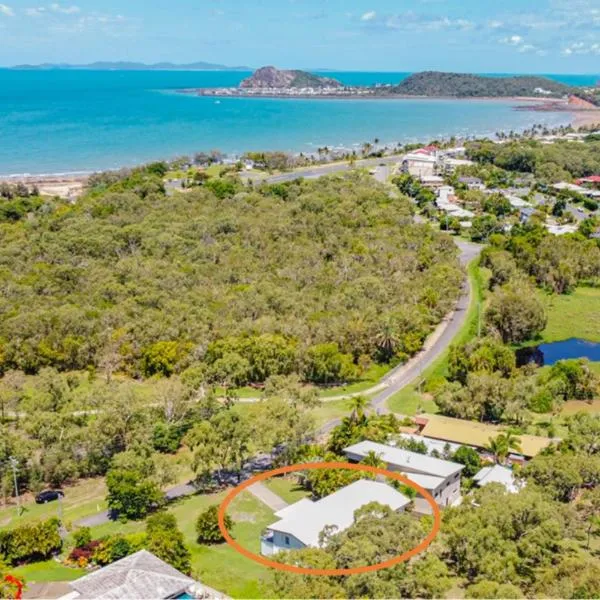 RELAX @48 CLOSE TO BEACH sleeps 7, hotel v destinaci Yeppoon