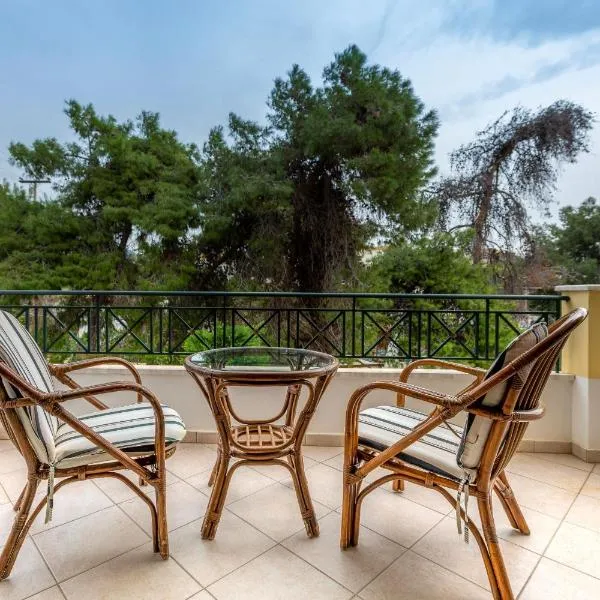 J Studios - Kineta Seaside Retreats, hotel v destinaci Kineta