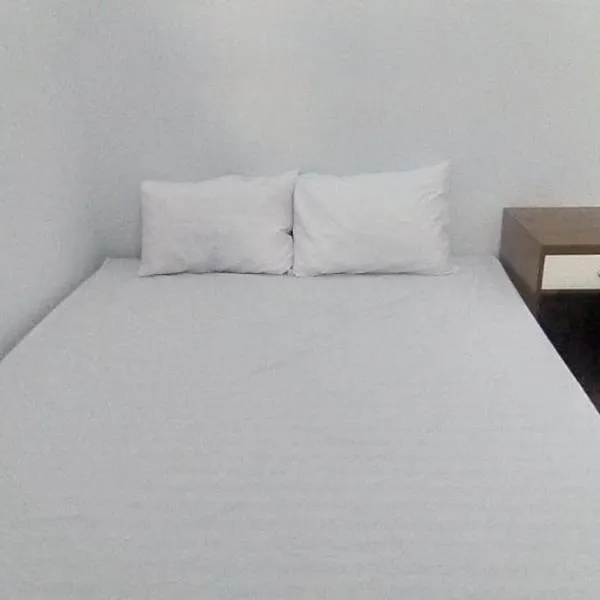 ํ
๊ฐ์ ์์นํ ํธํ
RedDoorz Syariah near Transmart Tegal