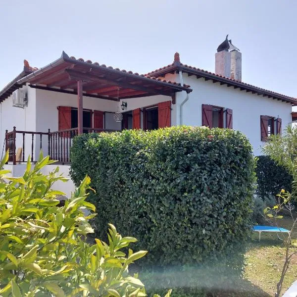 Vakantiehuisje Eione op het eiland Paleo Trikeri, hotel v destinaci Palaión Trikérion
