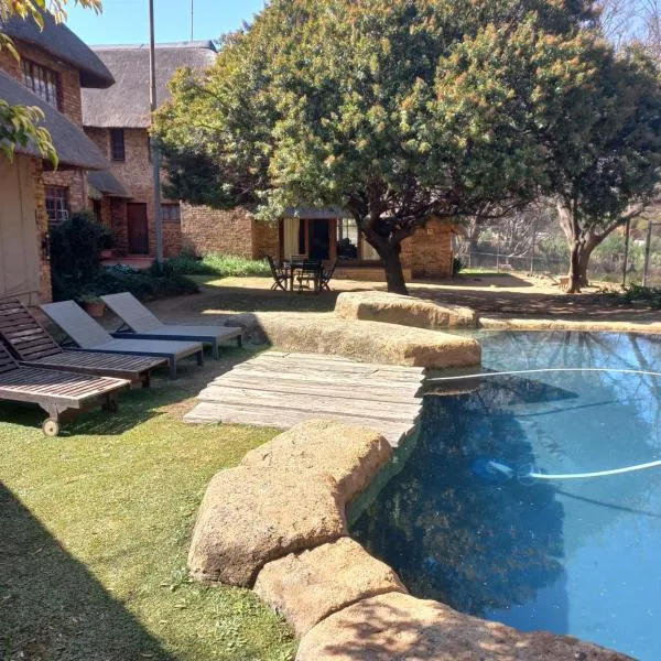 Khaya Africa Guesthouse, hotel v destinaci Midrand