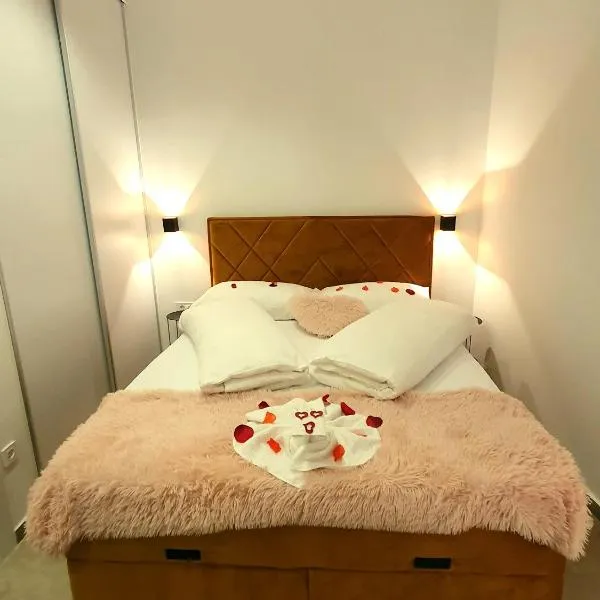 Cozy Studio Apartment LEPRIN in Labin Old Town, hotel v destinaci Labin