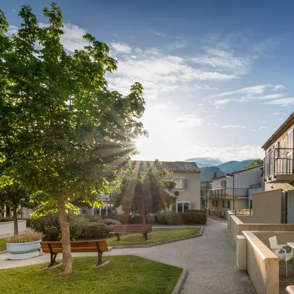 Garden & City Mont-Ventoux Malaucène – hotel w mieście Malaucène