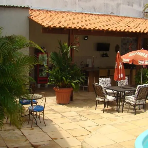 Casa perto da praia com piscina, churrasqueira em SLZ, hôtel à Macajatuba