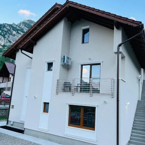 M House Băile Herculane, hotel v destinaci Băile Herculane
