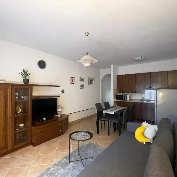 Apartment One、イチチのホテル