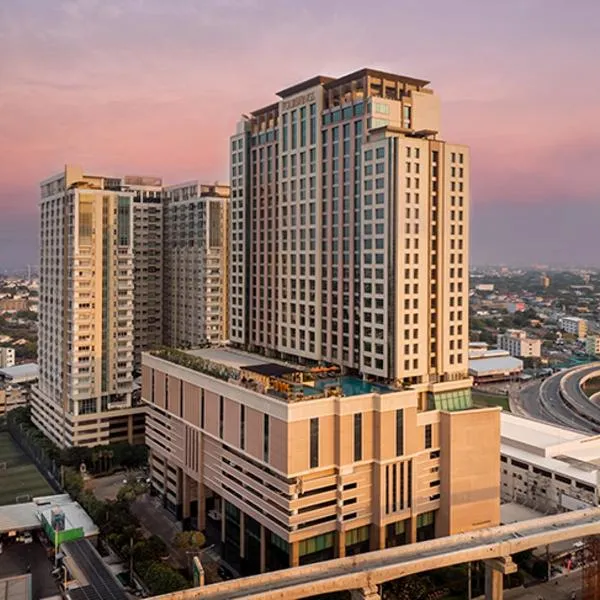 The Grand Fourwings Convention Hotel Bangkok, khách sạn ở Ban Bang Chan