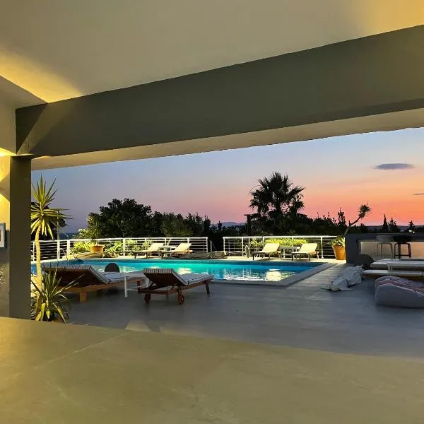 Dela, hotel a Hvar