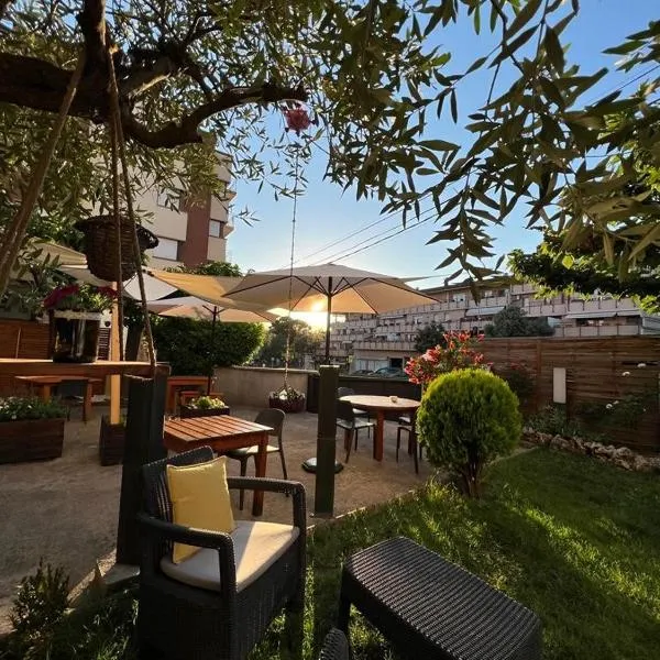 Hostal Crisami, hotel v destinácii Solsona