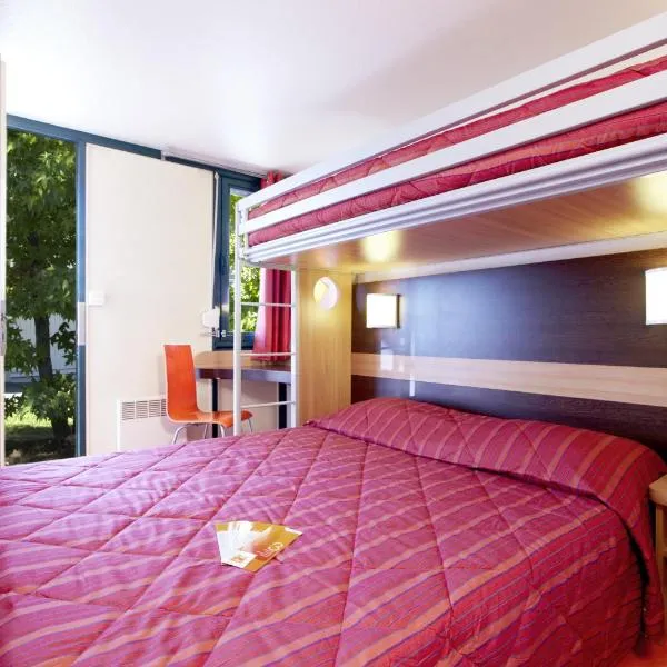 Premiere Classe Bourges, hotel in Bourges