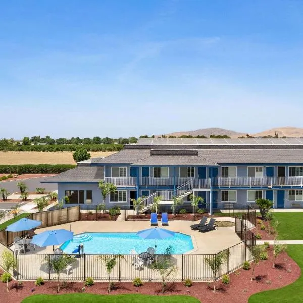 Super 8 by Wyndham Lindsay Olive Tree, hotel a Lindsay
