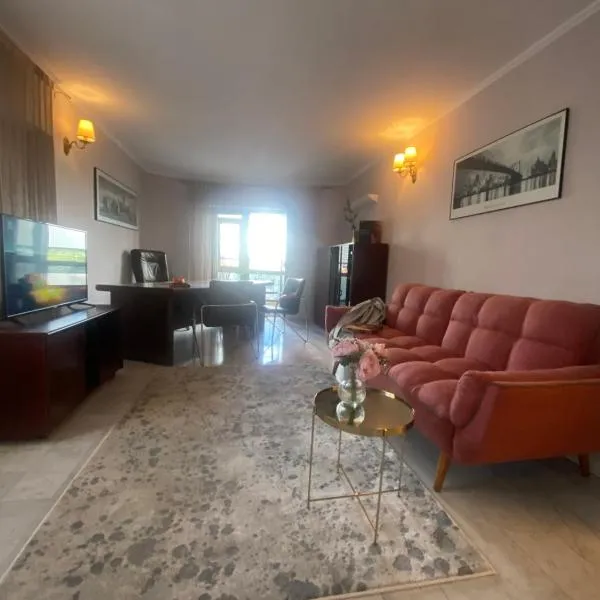 Victoriei Deluxe Suites, hotel in Bucharest